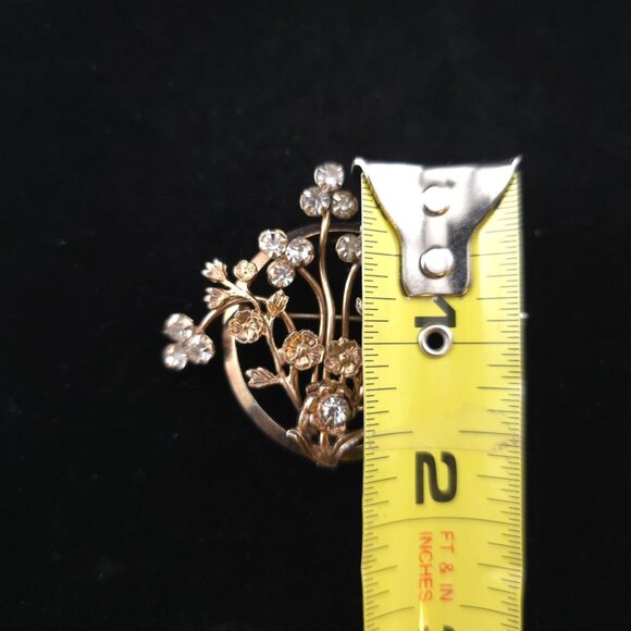 Vintage Rhinestone Gold Tone Floral Brooch Pin With Intricate Flower Design - Picture 8 of 12